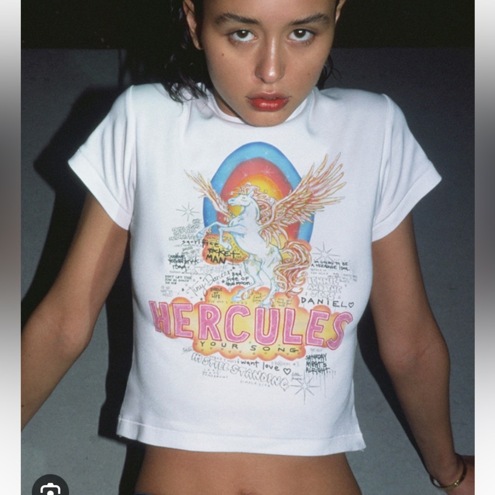 Realisation Par Elton John Hurcules Baby Tee- small foundation stain
